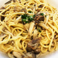 Bunnirella's cooksnap of when they made キノコ と鯖の水煮缶で和風パスタ.