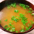 よしやす♪'s cooksnap of when they made 簡単味噌汁★かちゅー湯.