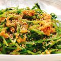 るぅ・x・'s cooksnap of when they made 簡単副菜　５分で豆苗の炒り玉子.