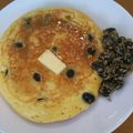 ゆすひと's cooksnap of when they made おひとりさまの黒豆パンケーキ.