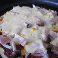 あみごっち's cooksnap of when they made ホットプレートピザ.