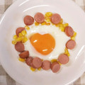 4児男子母さんの台所's cooksnap of when they made お父さんが作った✨ウインナーの花の卵焼き.