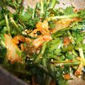 ☆＊えりぃ＊☆'s cooksnap of when they made 春菊とキムチの簡単やみつきサラダ！.
