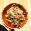 yuko830's cooksnap of when they made 酒の肴に！もやしとレタスのコンビーフ炒め.