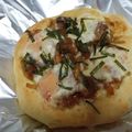 MH1111's cooksnap of when they made 発酵不要！生地から照り焼きチキンマヨピザ.