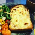 ＢＵＴＴＯＮ3's cooksnap of when they made はちみつWチーズトースト.