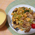 たかぺ＠２１'s cooksnap of when they made レタスと玉子とエリンギの炒めもの.