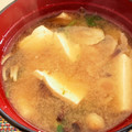 マコミコ's cooksnap of when they made ☆えぞ雪の下きのこと大根おろしの味噌汁☆.