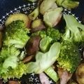 クックE2OHKS☆'s cooksnap of when they made さつまいもとブロッコリーのベーコン炒め.