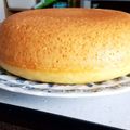 RYOU★'s cooksnap of when they made ふわふわ炊飯器かすてら.