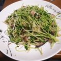 まりん＾＾'s cooksnap of when they made 簡単♡豆苗とベーコンのガーリック炒め.