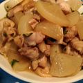 クックNBQNE0☆'s cooksnap of when they made 鳥もも肉と大根の照り焼き煮.