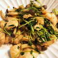 ビックりぼん's cooksnap of when they made 【簡単】豆苗のマヨ醤油炒め.
