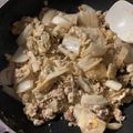 四児のハハ's cooksnap of when they made ミンチ肉と白菜と葉物の漬物炒め.
