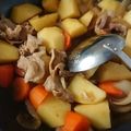 ぐうたら主婦みん's cooksnap of when they made 超簡単肉じゃが♪煮込むだけ！！.