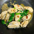 カフェ店員M子's cooksnap of when they made ほうれん草と牡蠣のソテー.
