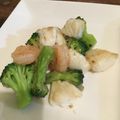 ゴウサン's cooksnap of when they made エビとイカとブロッコリーの中華炒め.