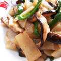 ♡こもれび♡'s cooksnap of when they made 大根とピーマンときのこの旨々炒め。.