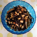 紅茶とチーズケーキ's cooksnap of when they made 簡単♪具だくさんで美味しいひじきの煮物.