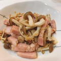 maaamin☆11's cooksnap of when they made 簡単★きのことベーコンのガーリック炒め.