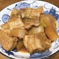 vabochan's cooksnap of when they made ■豚ばら肉と大根のオイスター煮込み■.