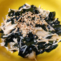 sh_chn's cooksnap of when they made 食べ過ぎ注意！えのきとわかめのナムル風.