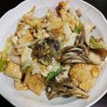 鈴木あみこ's cooksnap of when they made 優しい味～！豆腐とまいたけの卵炒め♪.