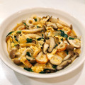 ゆにこーん☆'s cooksnap of when they made ニラとしめじの卵とじ.
