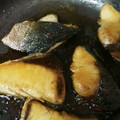 わぞう's cooksnap of when they made 旦那が絶賛！簡単、我が家のぶりの照り焼き.