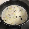 お料理勉強中、、's cooksnap of when they made 白菜ベーコンしめじの中華風ミルクスープ.