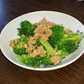 ひろちゃん☆ママ's cooksnap of when they made 簡単和総菜☆ブロッコリーとツナのごま和え.