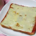 もん★もん's cooksnap of when they made 朝食♪粒マス＊ケチャップのチーズトースト.