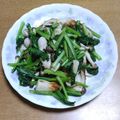 55才のおじさん's cooksnap of when they made 小松菜、竹輪、しめじのニンニク炒め.
