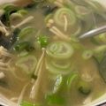 napps's cooksnap of when they made 速攻完成！わかめときのこのお味噌汁.