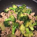 kanechin6's cooksnap of when they made ブロッコリーと豚肉の旨オイスター.