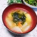 めみたん☆'s cooksnap of when they made 朝ごはん＊味噌汁に後乗せわかめ.