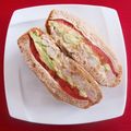 はらぺことりっぷ's cooksnap of when they made カプレーゼと海老アボカドの欲張りサンド.