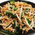 hanahanaw's cooksnap of when they made ニラともやしのひきわり納豆炒め♪.