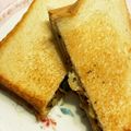 coco1105's cooksnap of when they made キャベツ千切りのホットサンド.