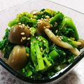☆★あんず姫★☆'s cooksnap of when they made ☆菜の花としめじの☆ごま油たれ風味和え☆.