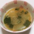 もぐ・ω・くま's cooksnap of when they made 一人御膳□大根とわかめのお味噌汁.