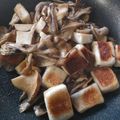 momoazeru's cooksnap of when they made はんぺんとベーコン・きのこのバター焼き.