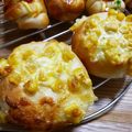あかゆいけん's cooksnap of when they made 簡単♪『マヨチーズコーンパン』.