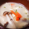 ゆうたつママ's cooksnap of when they made 朝食！ 大根 人参と 油揚げの お味噌汁.