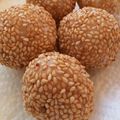 はやぶさ母ちゃん's cooksnap of when they made 超簡単♡ごま団子.