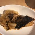 Tomomims's cooksnap of when they made ◉鮭と春キャベツの煮物.