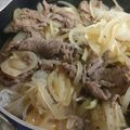 haruyomi's cooksnap of when they made 新玉ねぎと牛肉のすき煮.