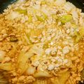☆hiroppy☆'s cooksnap of when they made 鳥挽き肉と白菜の中華炒め.