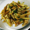 のりのんち's cooksnap of when they made セロリの葉とじゃがいものコンソメ炒め.