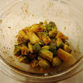 risuチャマ☆'s cooksnap of when they made 簡単♪アボカドとりんごの　ごまわさび和え.